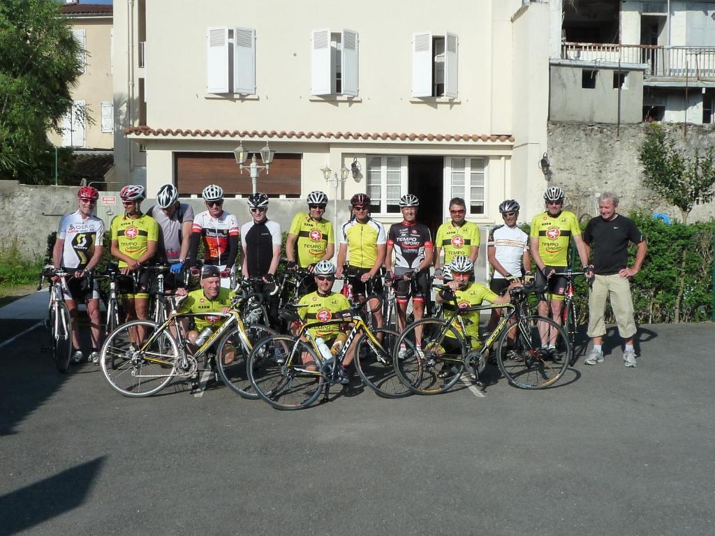 سانت-غيرونز Hotel La Flamme Rouge المظهر الخارجي الصورة