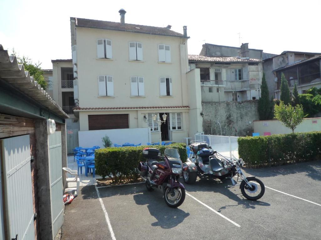 سانت-غيرونز Hotel La Flamme Rouge المظهر الخارجي الصورة
